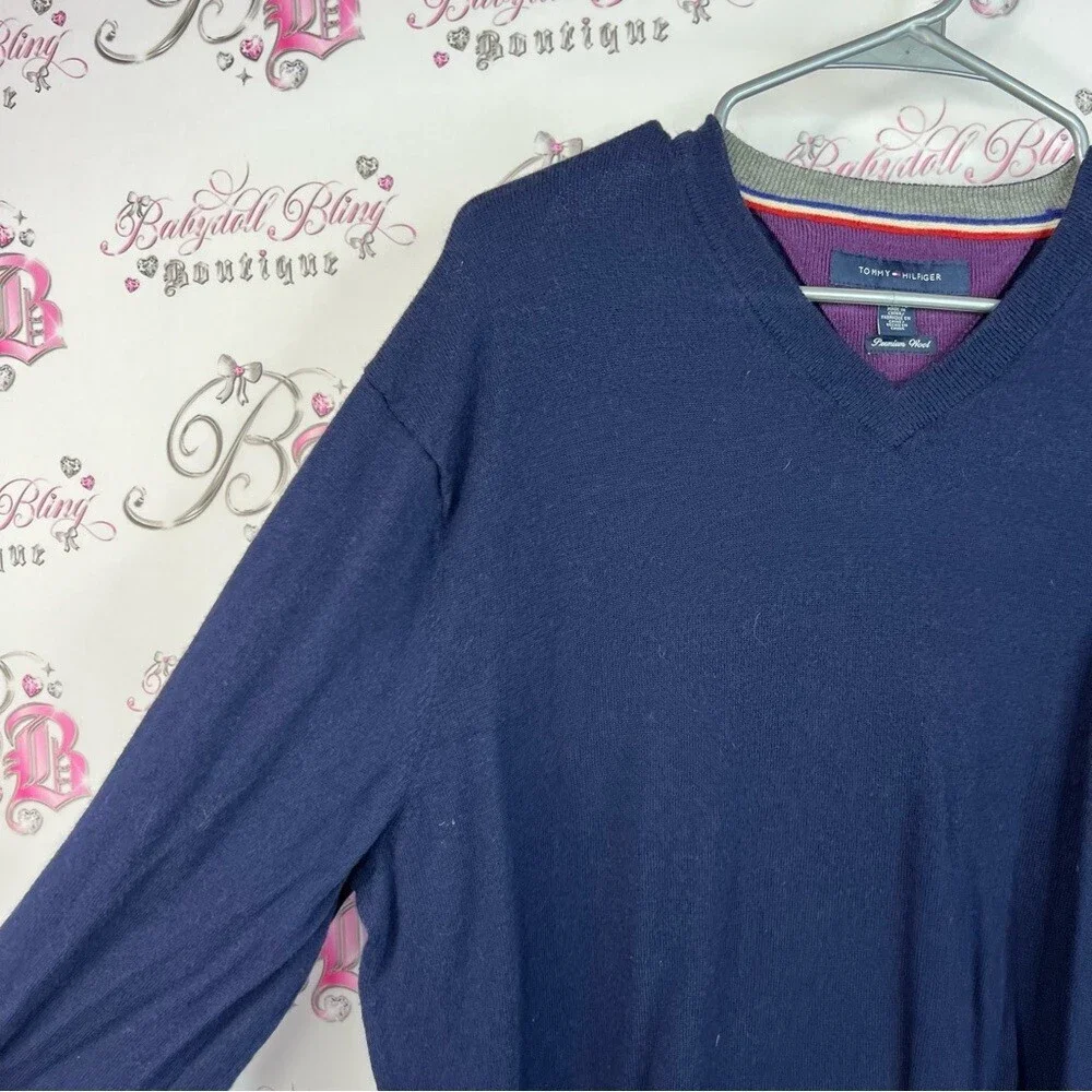 Tommy Hilfiger long sleeve elbow plat h premium wool Dark Blue V-Neck Sweater